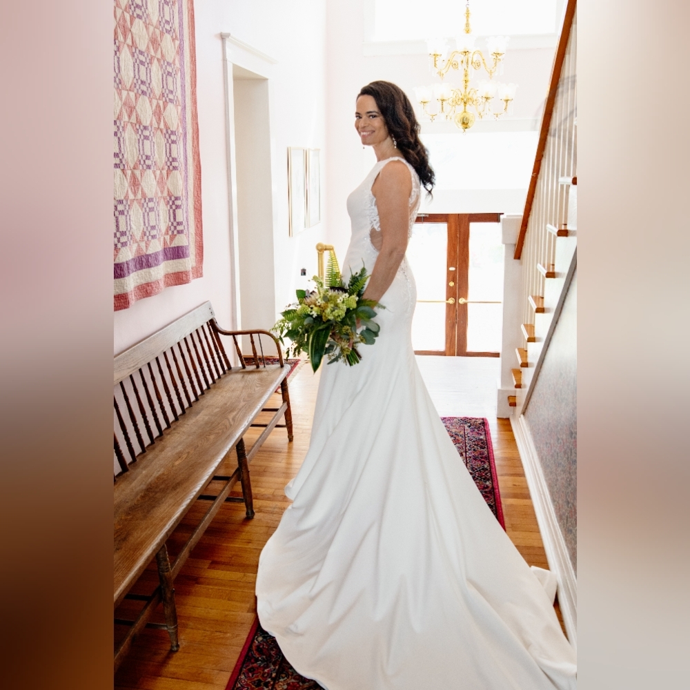 Nathalie Lohma Elegant White Bridal Gown